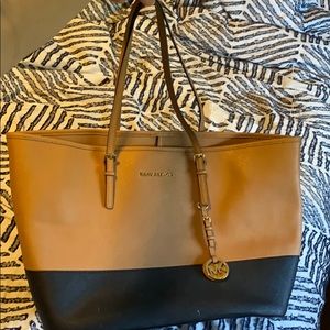 Michael kors large tote bag